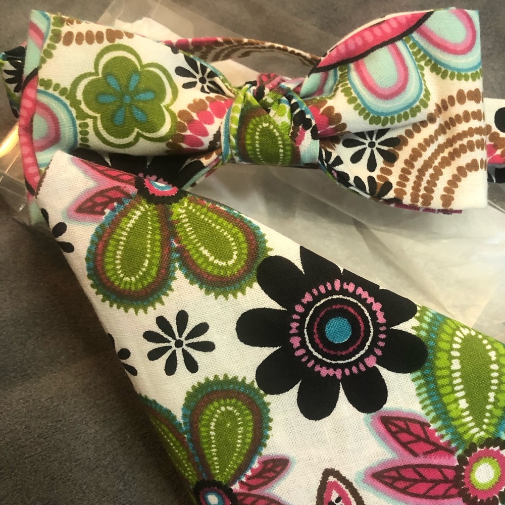 Bowtie/ pocket square by notblackties